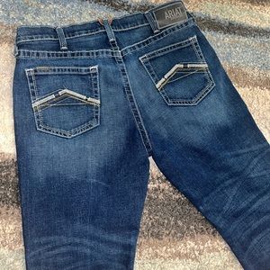 ARIAT Men 36x32 NWOT
